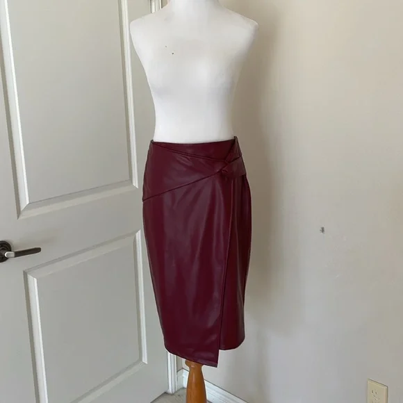 Kate Kason Burgundy Faux Leather Pencil Skirt M medium - Picture 2 of 7
